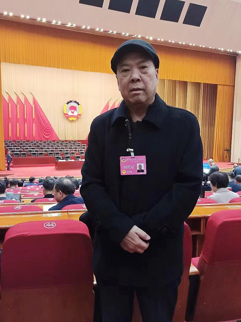 3-市政府文史馆馆员代表吴尚起将列席会议.jpg