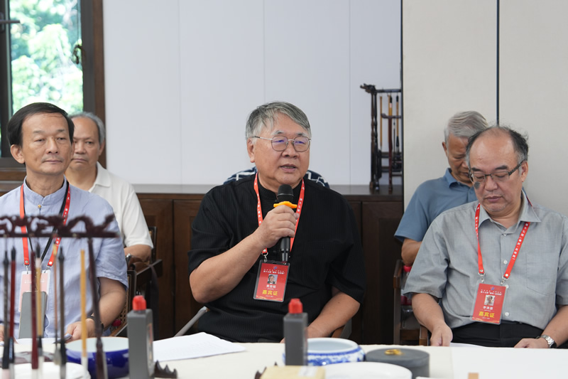 4-台湾篆刻家协会会长黄尝铭发言